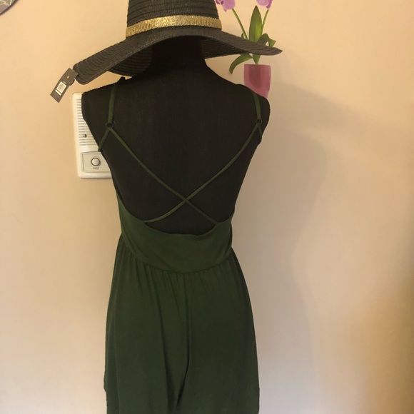 NEW•XL-1X•Curvy Styles•Olive Green CrossBack Romper•NWT• - Picture 3 of 8